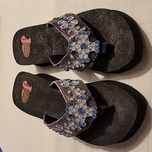 Justin, Black platform sandles